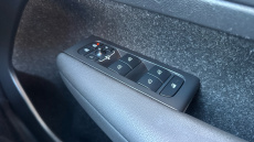 Volvo Xc40 1.5 T3 [163] R DESIGN 5dr Geartronic Petrol Estate